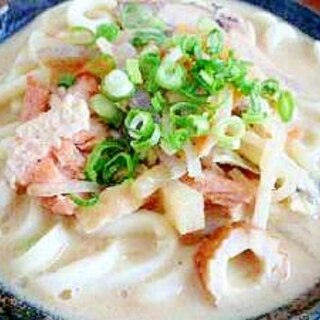 ボリューム満点！かす汁でうどん